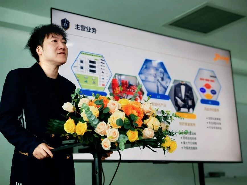 1733385598.jpg 2.jpg