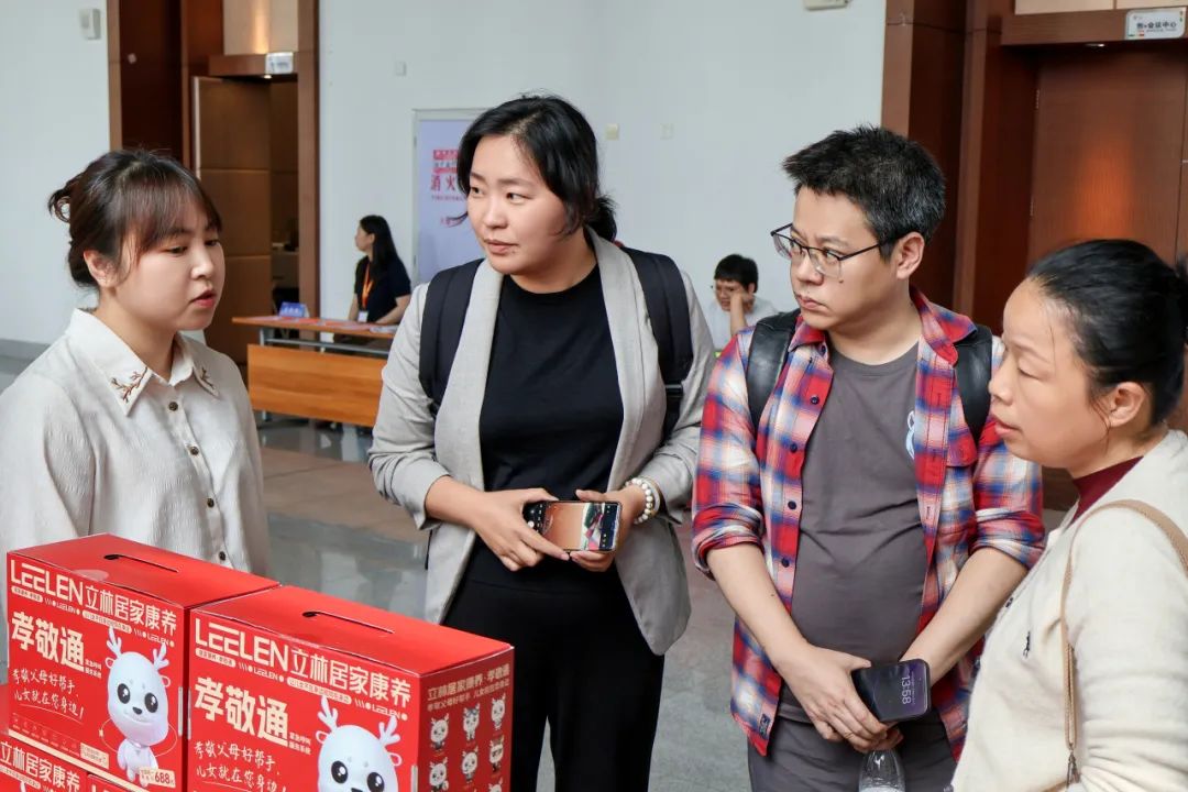 1745310680.jpg 5.jpg