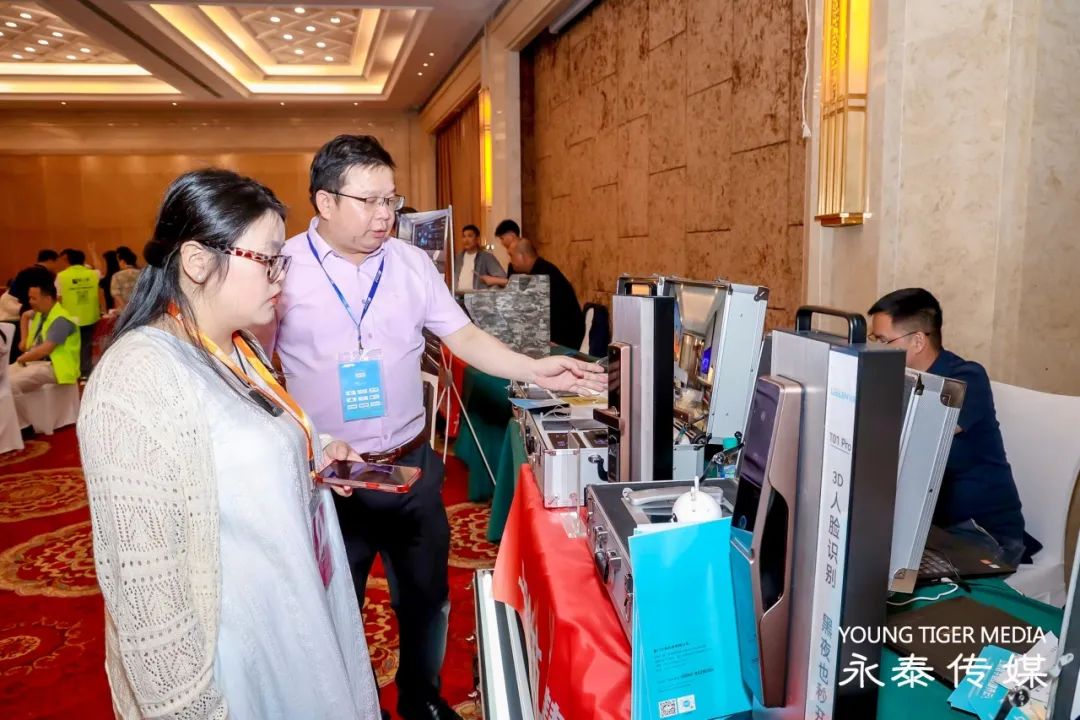 1745805688.jpg 5.jpg