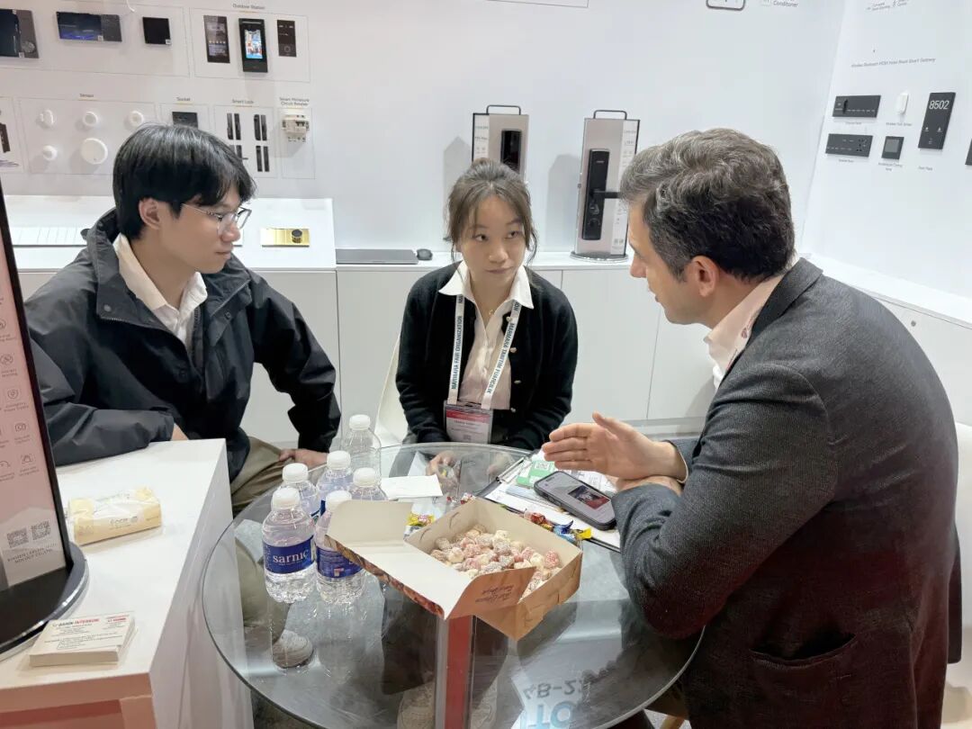 1760604474.jpg 1760604474.jpg