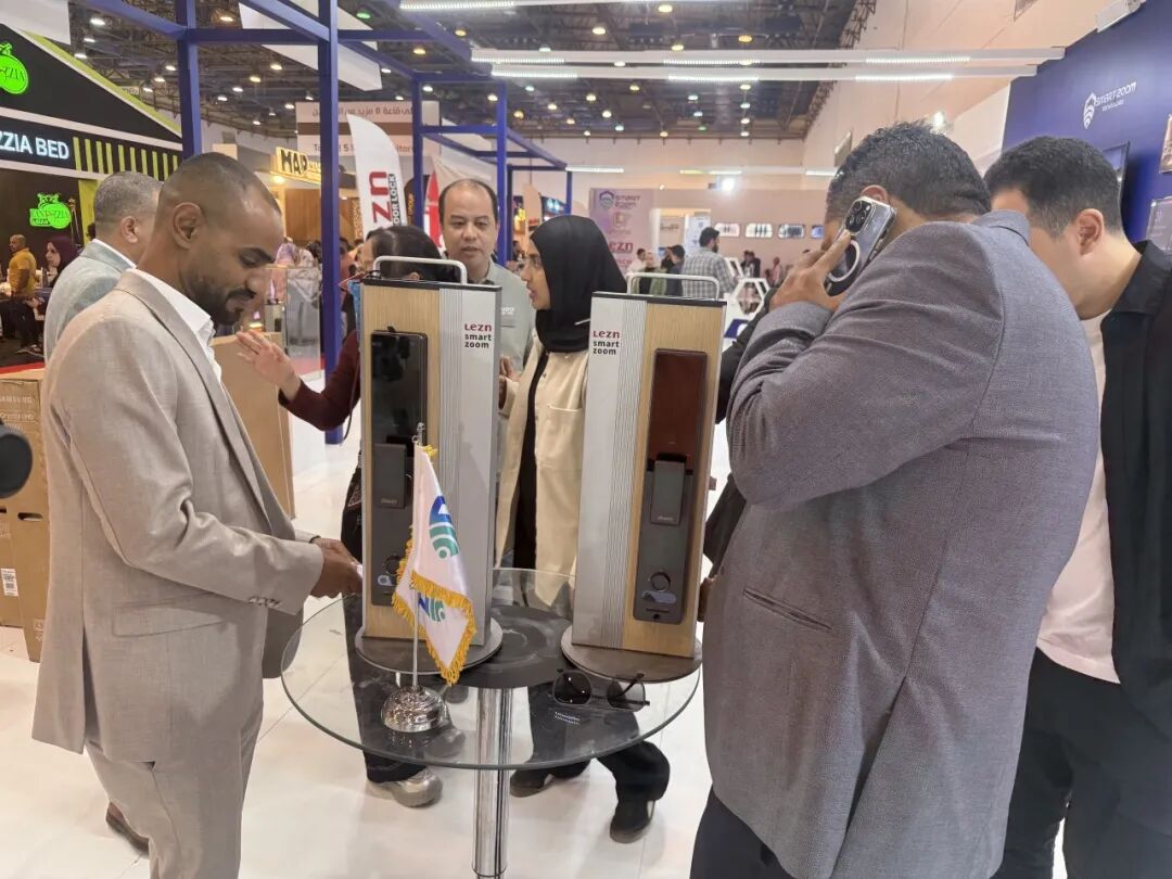 1762330877.jpg 5.jpg