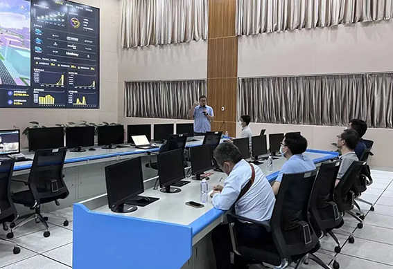 1658823917825952.jpg 鵬城實驗室老師一行參觀深圳灣IOC駕駛艙2w.jpg