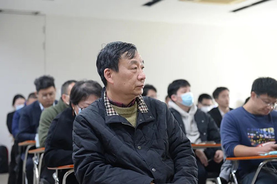 市內(nèi)保協(xié)會常務(wù)副秘書長 汪爭平w.jpg