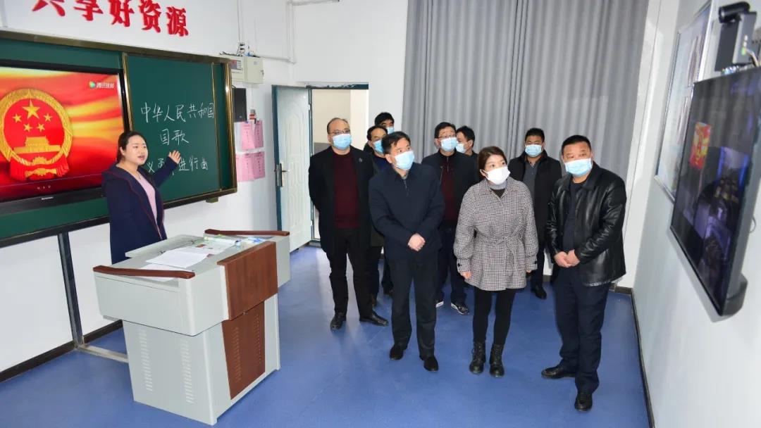 竹山縣領導觀摩專遞課堂開課情況.jpg 竹山縣領導觀摩專遞課堂開課情況.jpg